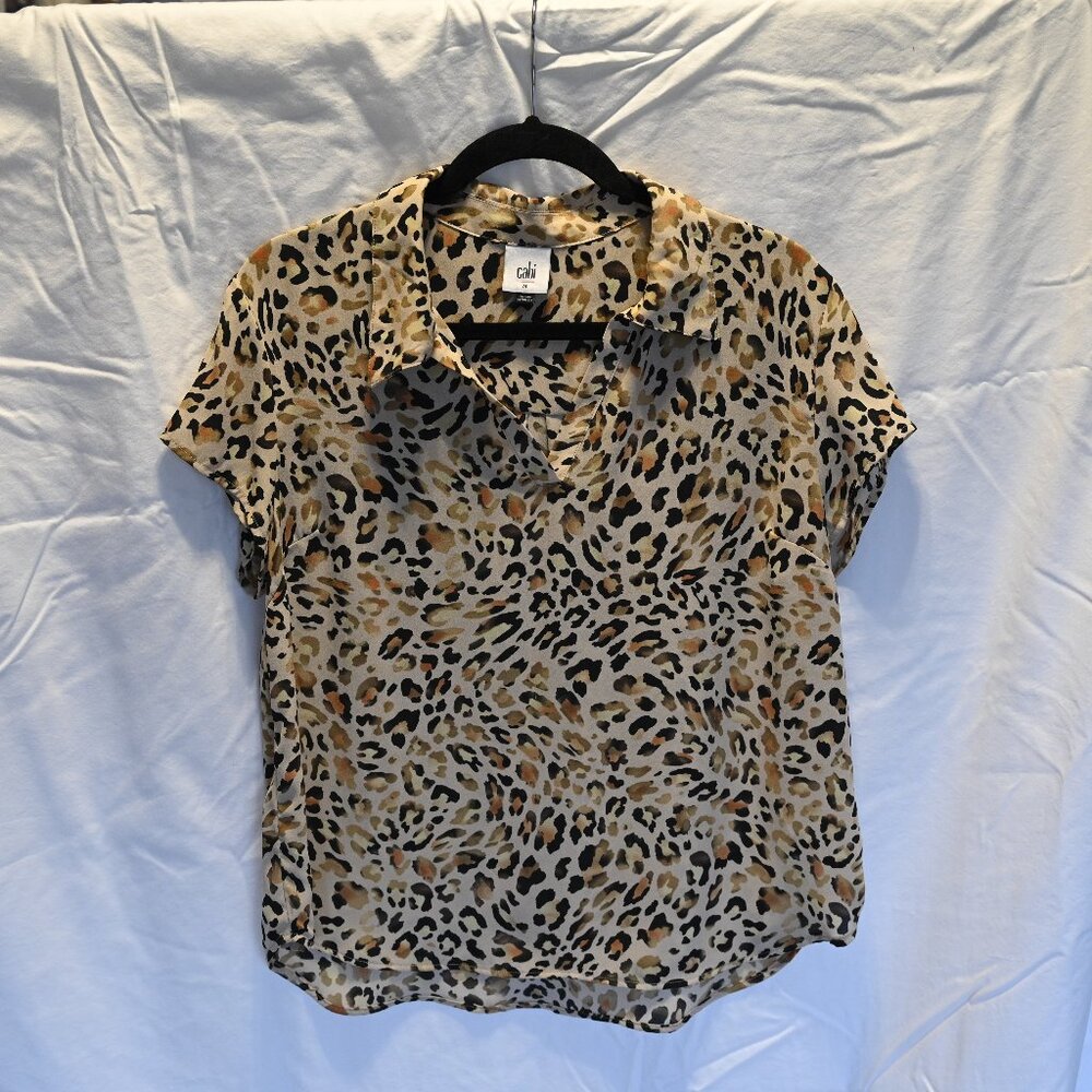 Women's CAbi blouse short sleeve leopard print size M medium